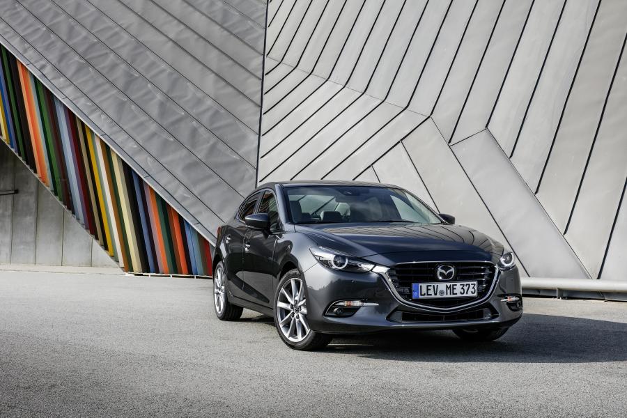  Mazda3 Sedan 2016 года  (WW) (фото 13 из 37)